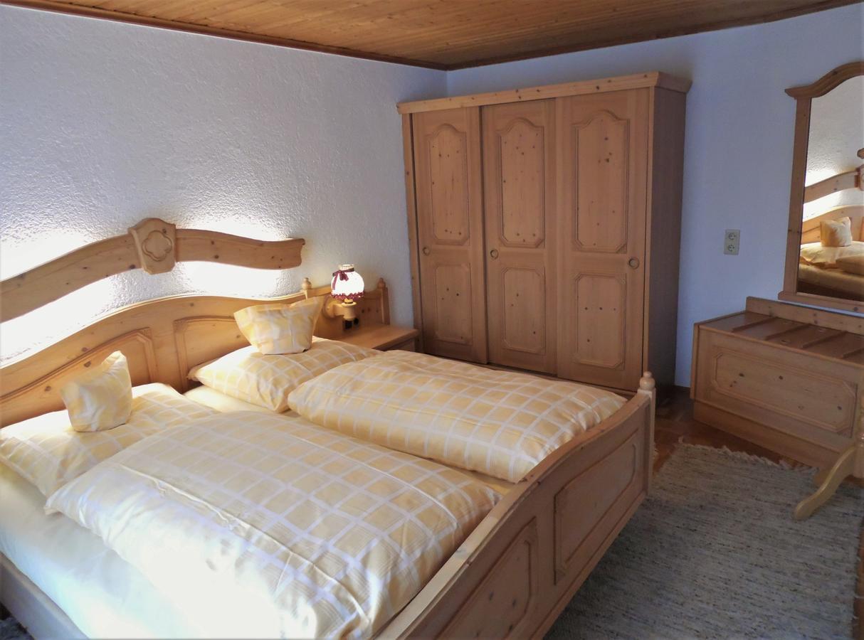 Landgasthof/Landhaus Waldlust บิชอฟสกรุน ภายนอก รูปภาพ